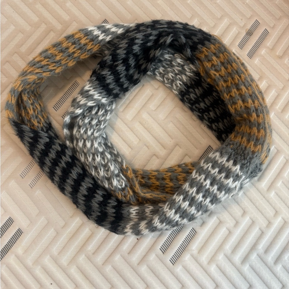Cable Knit Infinity Scarf